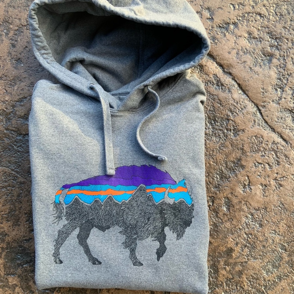 PATAGONIA | Uprisal Fitz Roy Bison Gray Sweatshirt Hoodie | Med